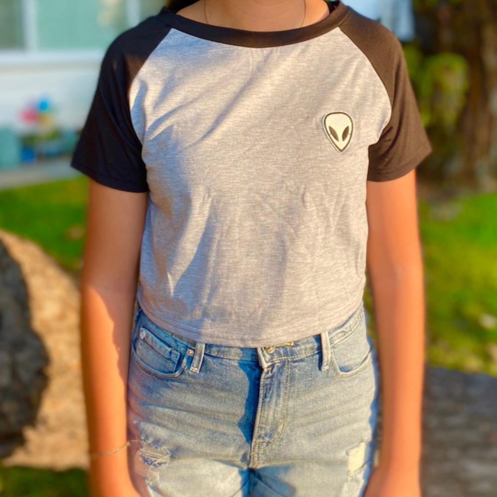 Alien crop top